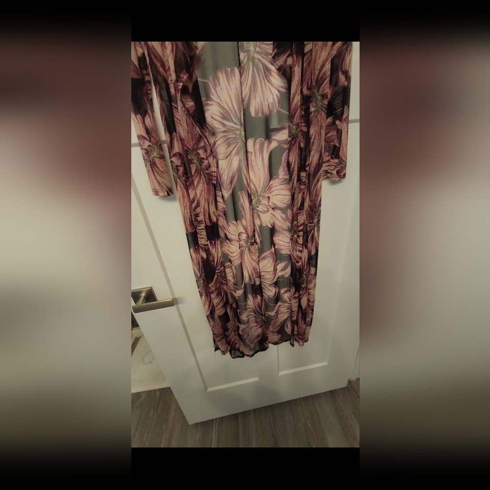 Pink and Green V-Neck Sundress with 3/4 Sleeves for Wedding Guest